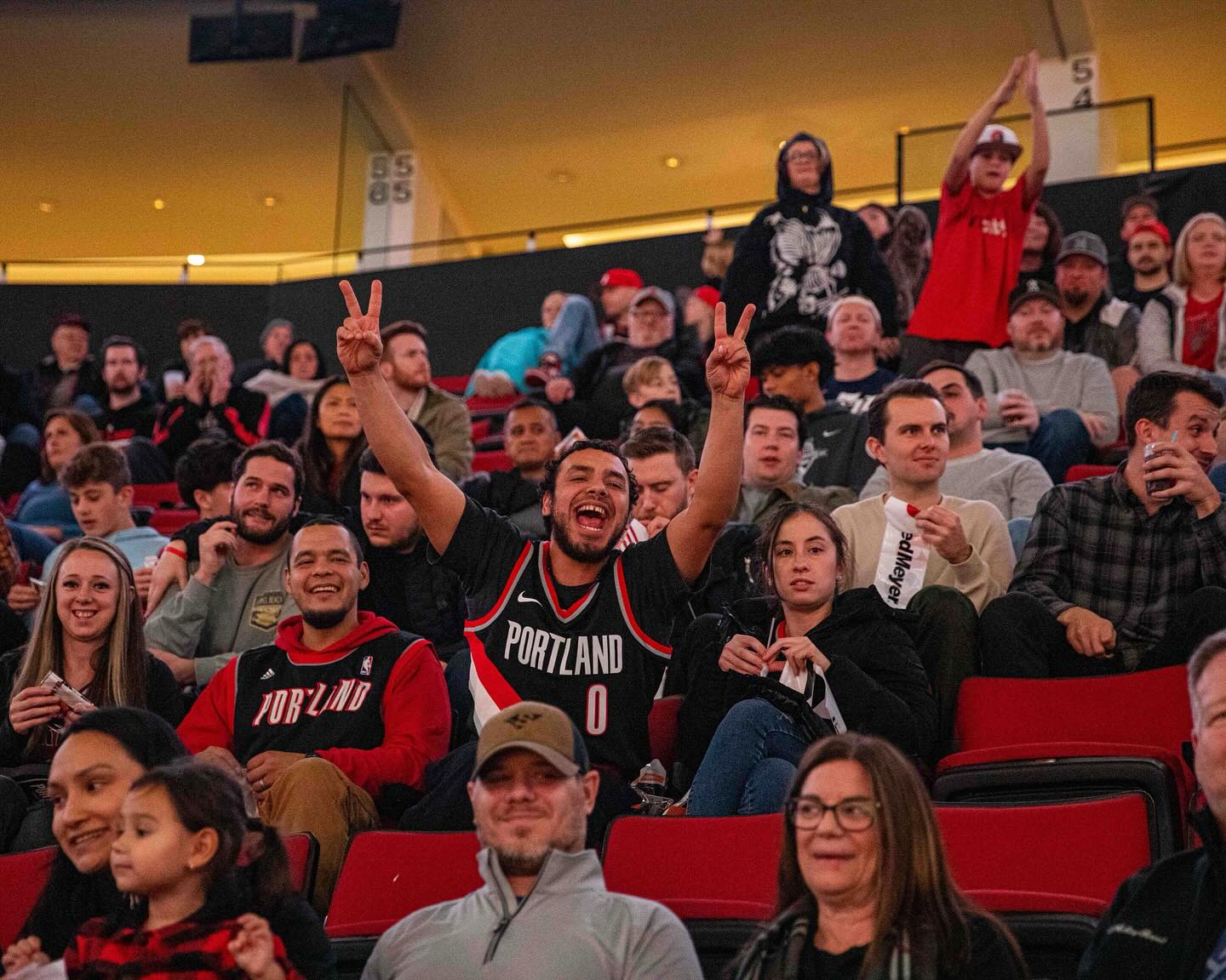 片支持利拉, 晒出球迷照