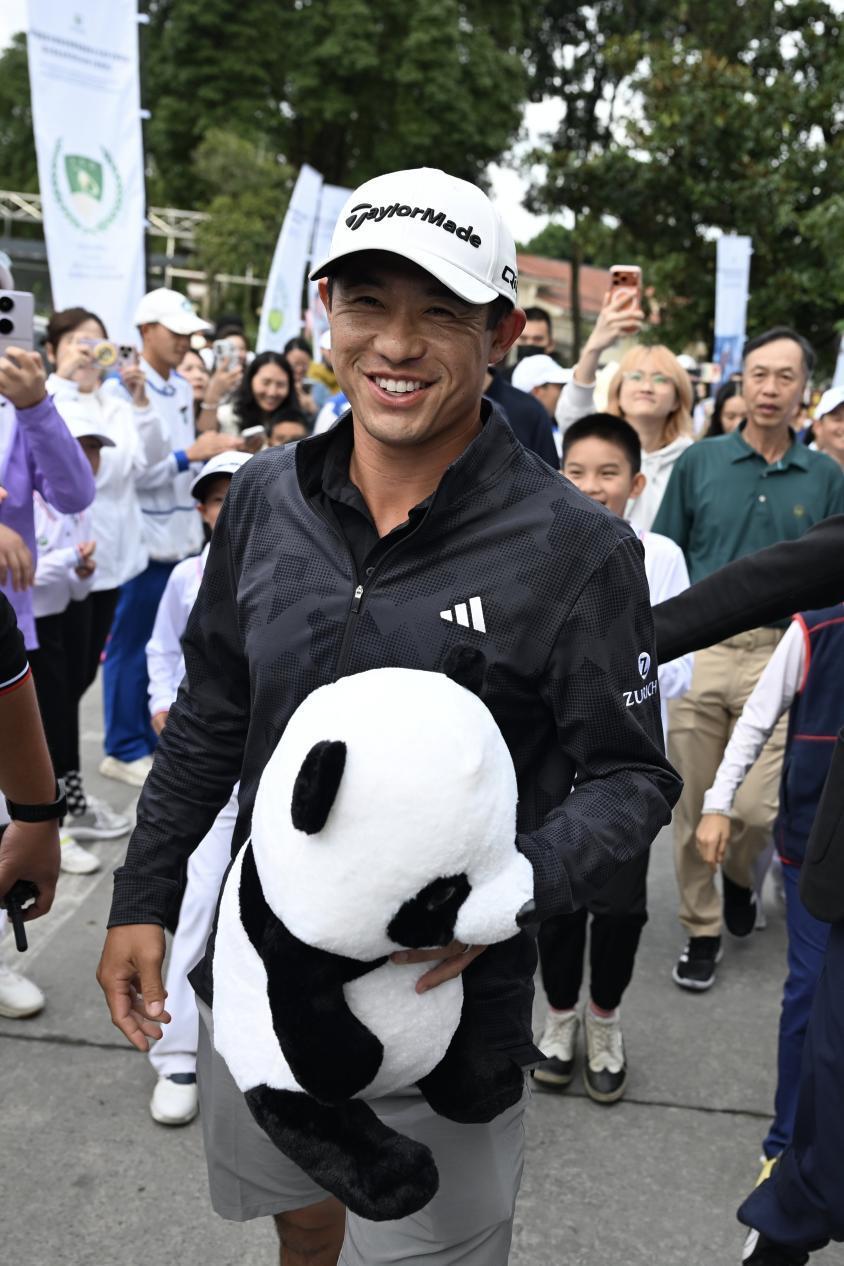 体育科技有, 在青城山脚