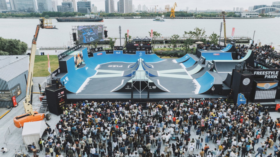 商业消费的, 收入囊中, 海站新增的